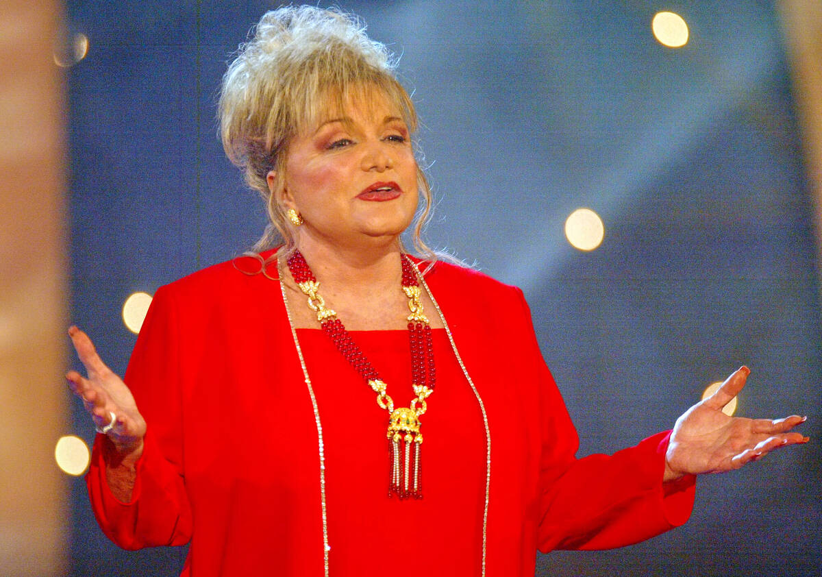 Singer Connie Francis performs during the dress rehearsal of the German TV show "Summer Party o ...