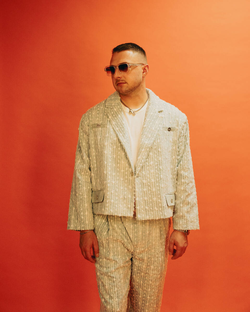 Noizu’s anthemic house is all about the big moments. (RVLTN Events)