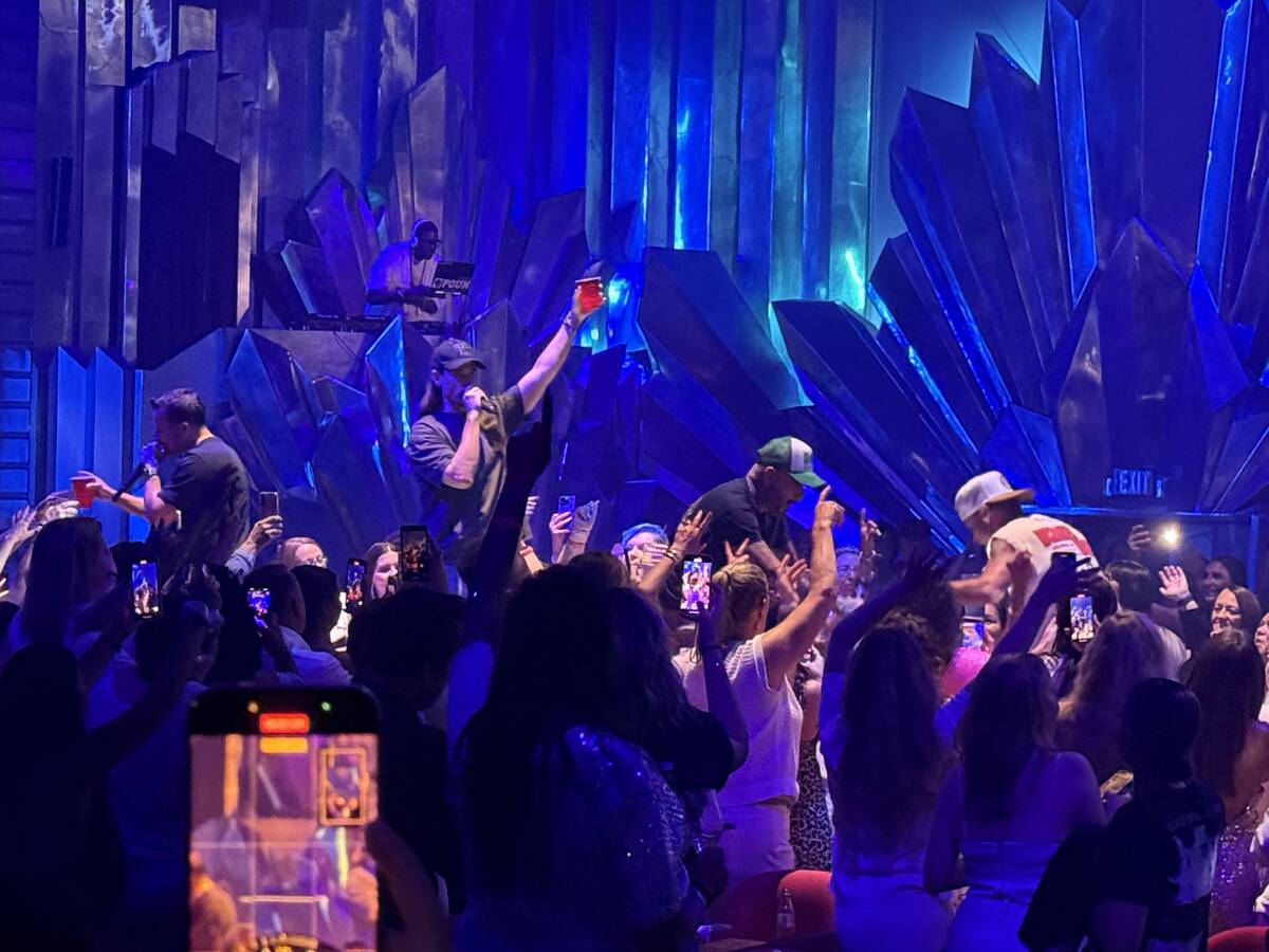 The scene at Voltaire at The Venetian as the Backstreet Boys make an appearance after their "In ...