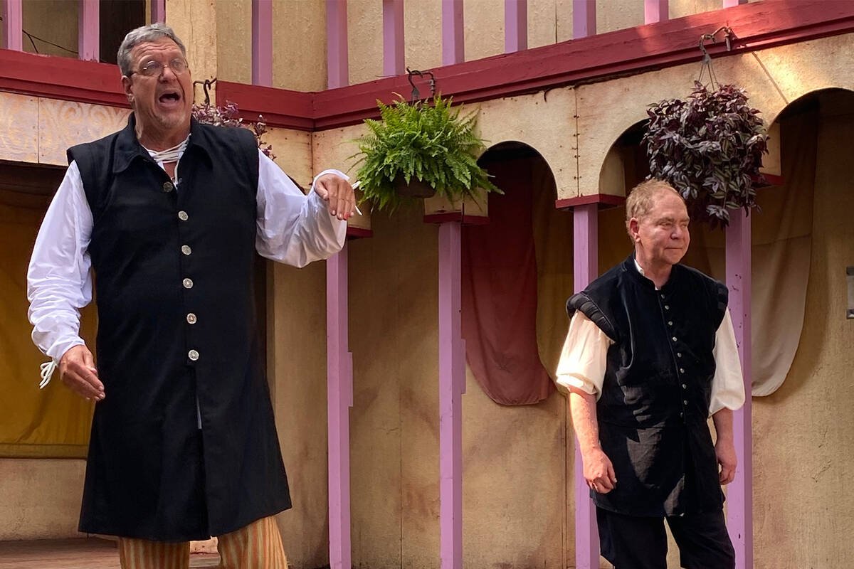 Penn & Teller are shown in their first appearance at the Minnesota Renaissance Festival in Shak ...