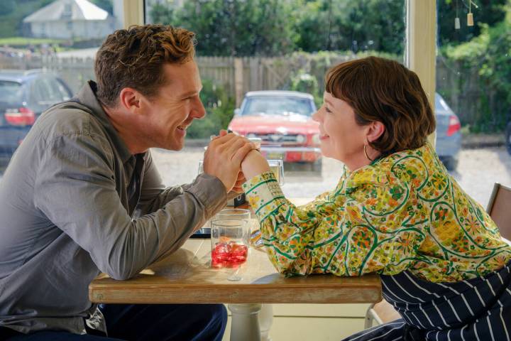 Benedict Cumberbatch, left, and Olivia Colman in "The Roses." (Jaap Buitendijk/Search ...