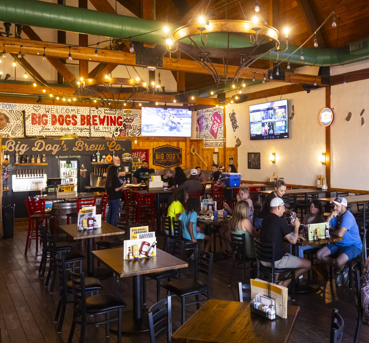 A view of the Tap Room at Big Dog’s Draft House, at 4543 N. Rancho Drive, on Thursday, Sept. ...