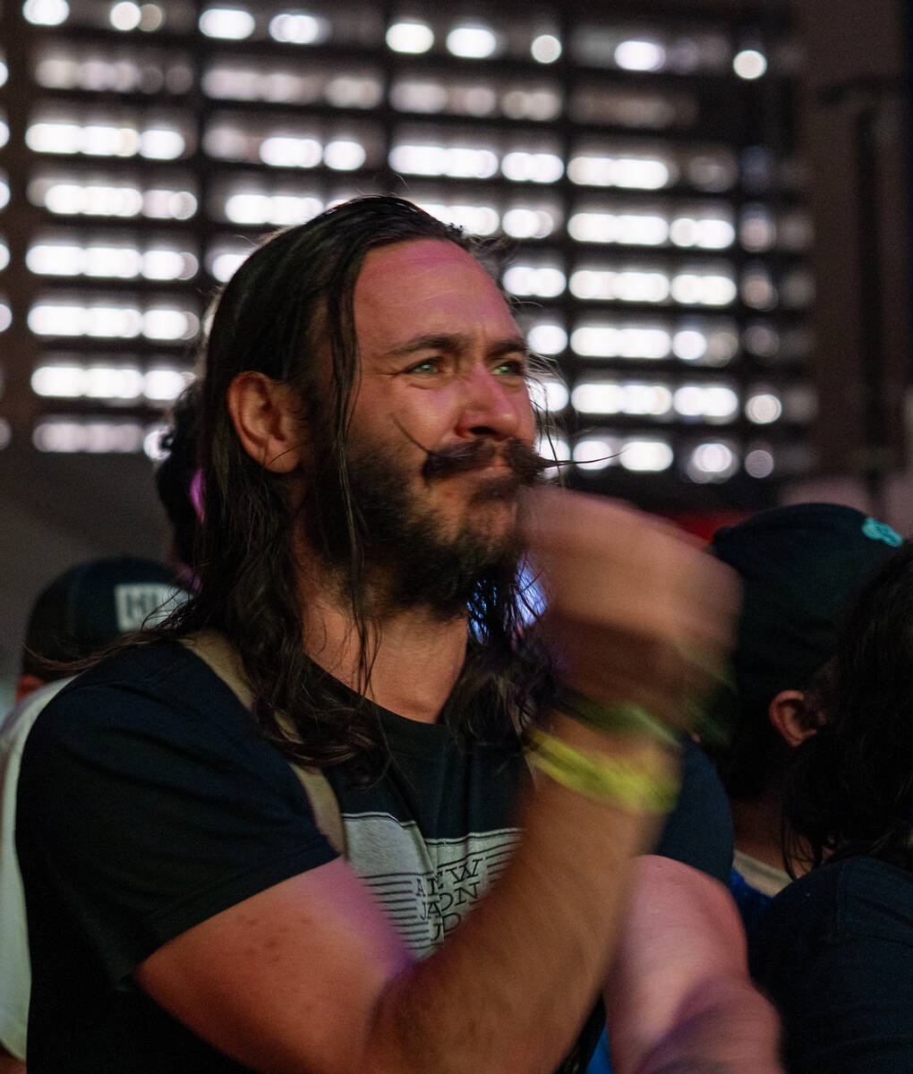 Fans enjoy a performance by Minus the Bear, Friday night’s headlining band, during Best ...
