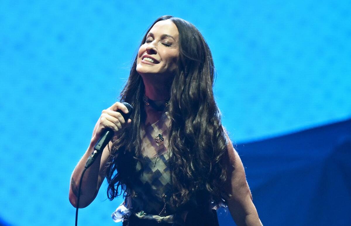 Alanis Morissette performs at Caesars Colosseum in Las Vegas on Oct. 15, 2025. (Denise Truscello)
