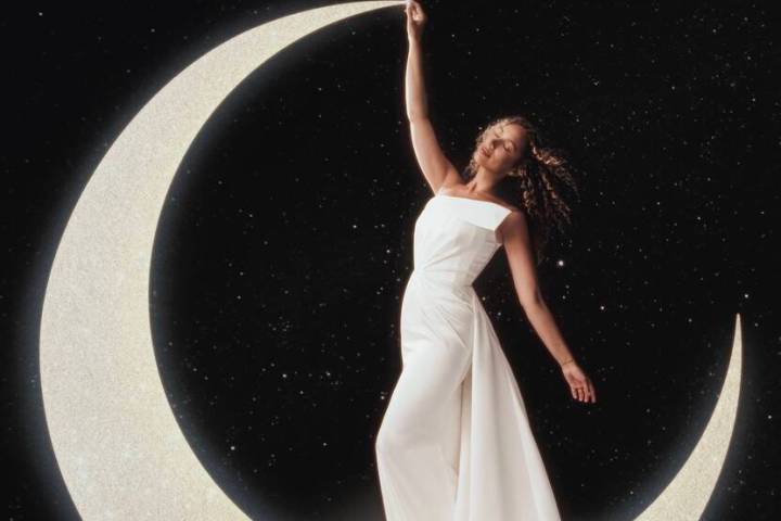 Leona Lewis (Courtesy)