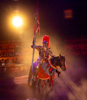 A king rides into battle during the medieval dinner theater production (Chase Stevens/Las Vegas ...