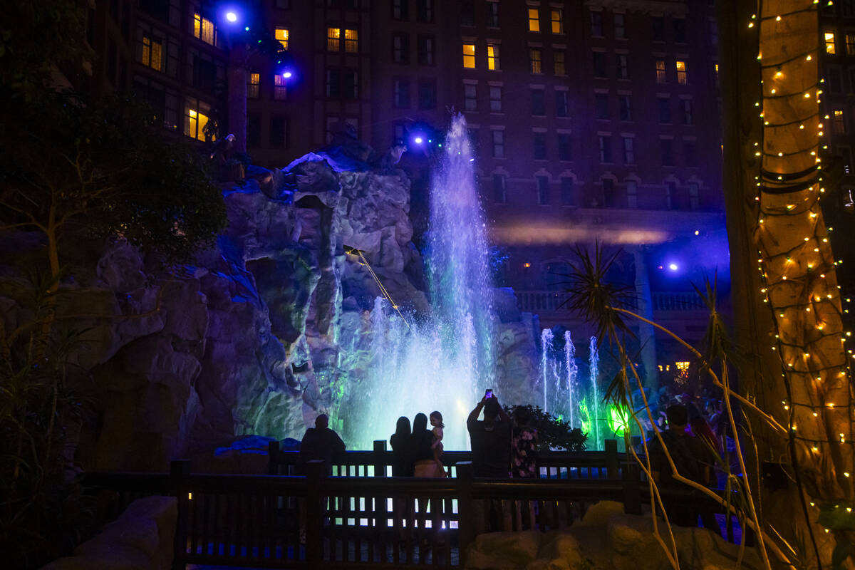 People watch the show at Mystic Falls Park at Sam's Town on Wednesday, Aug. 13, 2025, in Las Ve ...