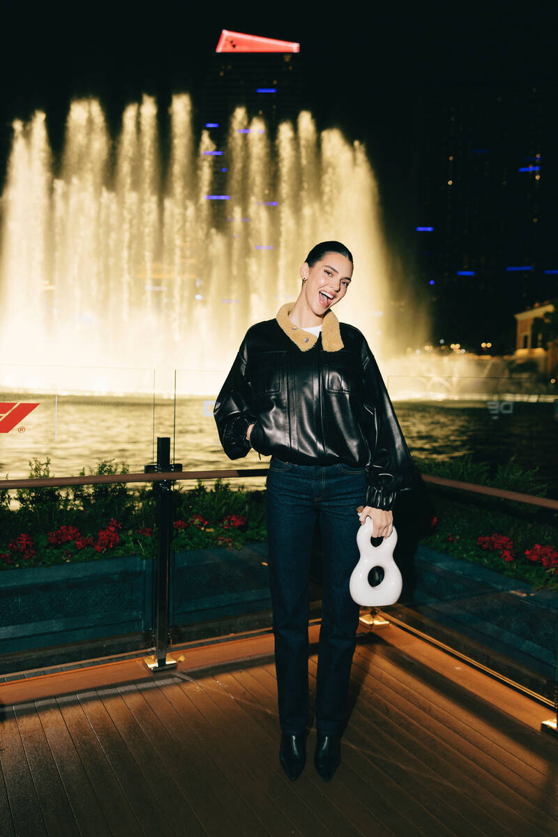 Kendall Jenner at Carbone Riviera during F1 weekend in Las Vegas, November 2025. (Sophie Sahara)