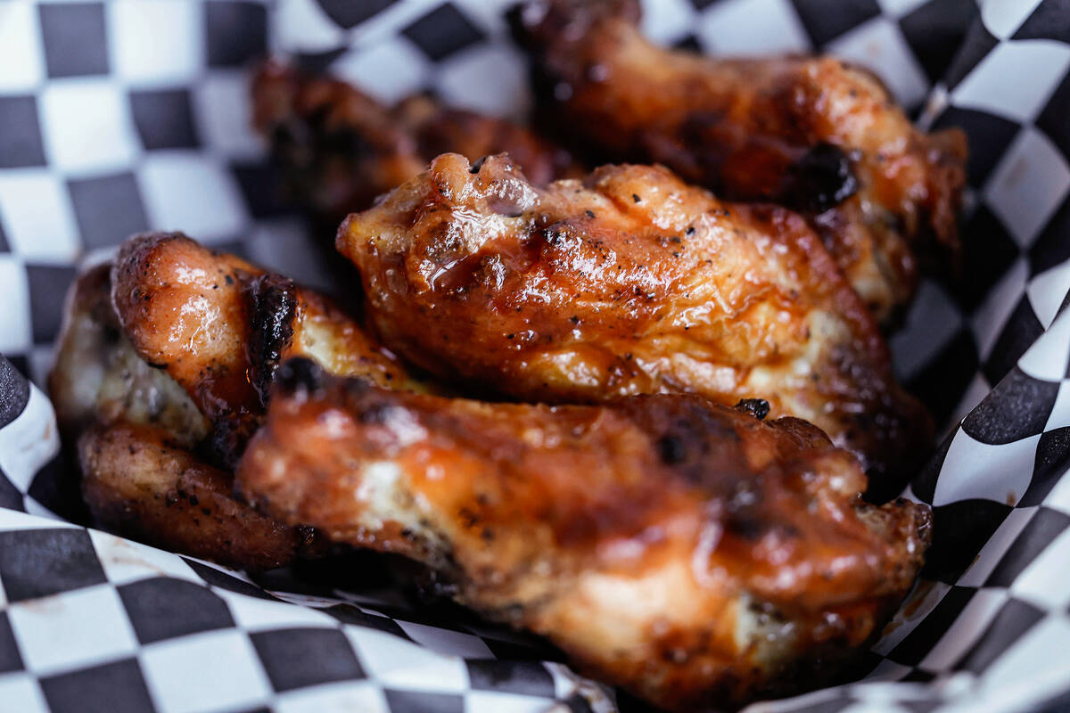 Mild wings are seen at Guerrilla Pizza Wednesday, Dec. 3, 2025 in Las Vegas. (Benjamin Hager/La ...