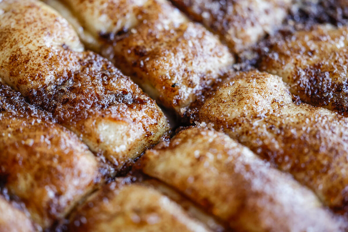 Hot churro bread is seen at Guerrilla Pizza Wednesday, Dec. 3, 2025 in Las Vegas. (Benjamin Hag ...