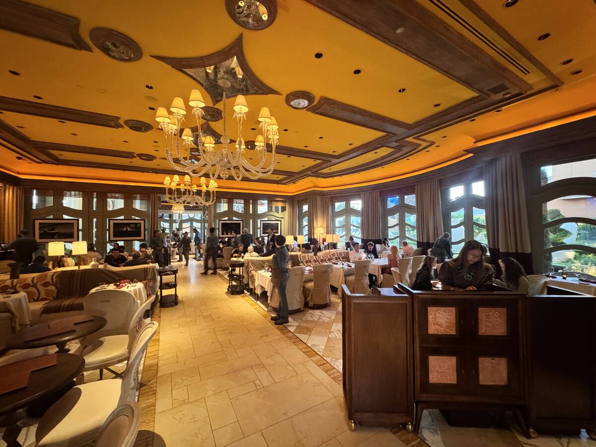 The dining room of Four Sixes Ranch Steakhouse in Wynn Las Vegas. (J.J. Snyder, Las Vegas Revie ...