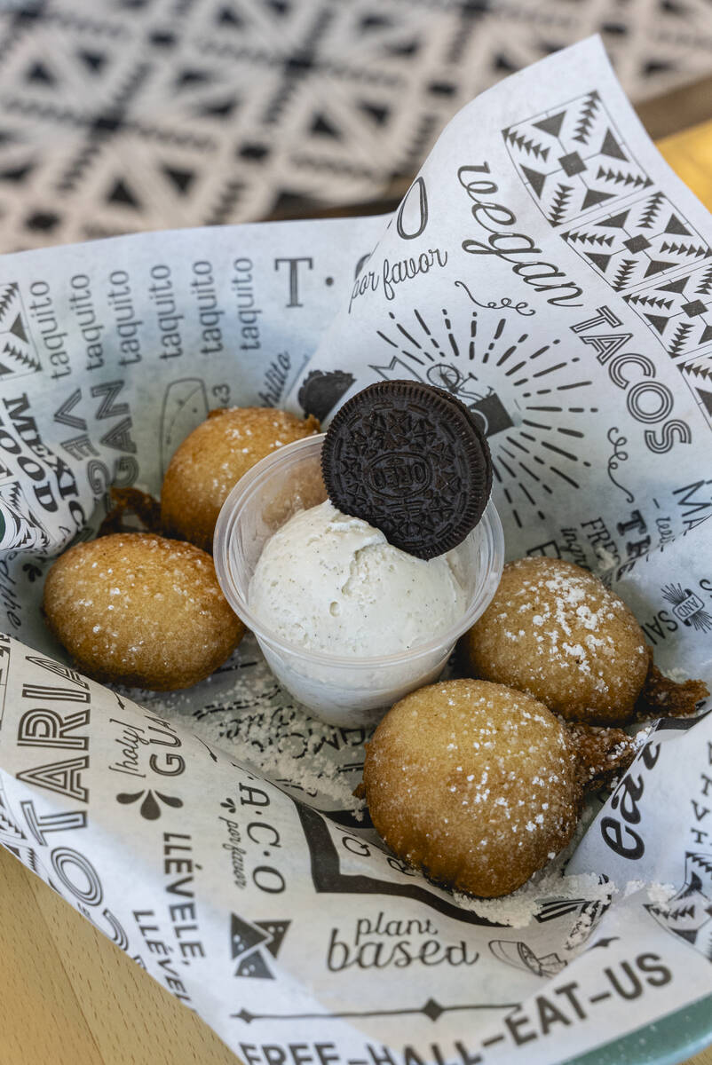 Fried Oreos at Tacotarian. (Jay Cariaga)