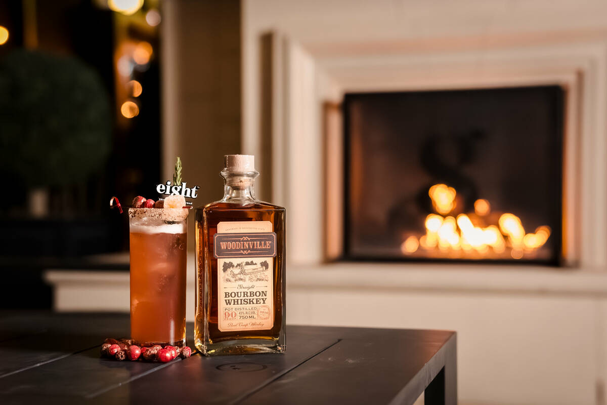 Crimson and Spice at Eight Lounge. (Ikon Creative Inc.)