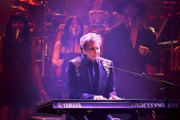 Barry Manilow, center, performs during the Pre-Grammy Gala on Saturday, Feb. 1, 2025, at the Be ...