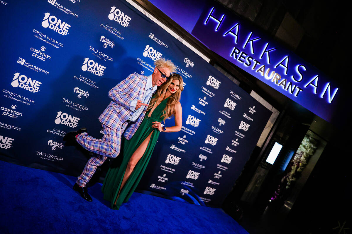Murray SawChuck, left, poses with his wife, Dani Elizabeth, on the blue carpet at the One Night ...