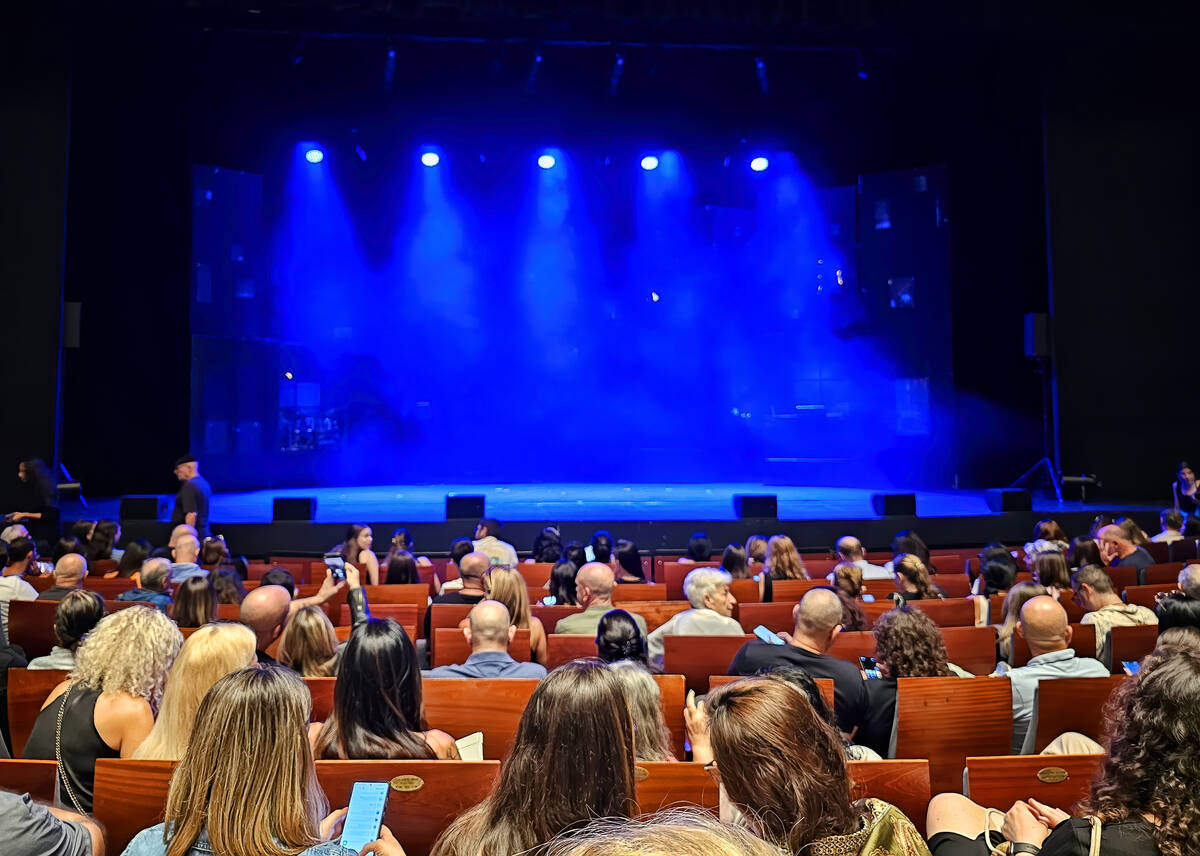 Several Las Vegas services offer show tickets at a reasonable subscription price. (Getty Images)