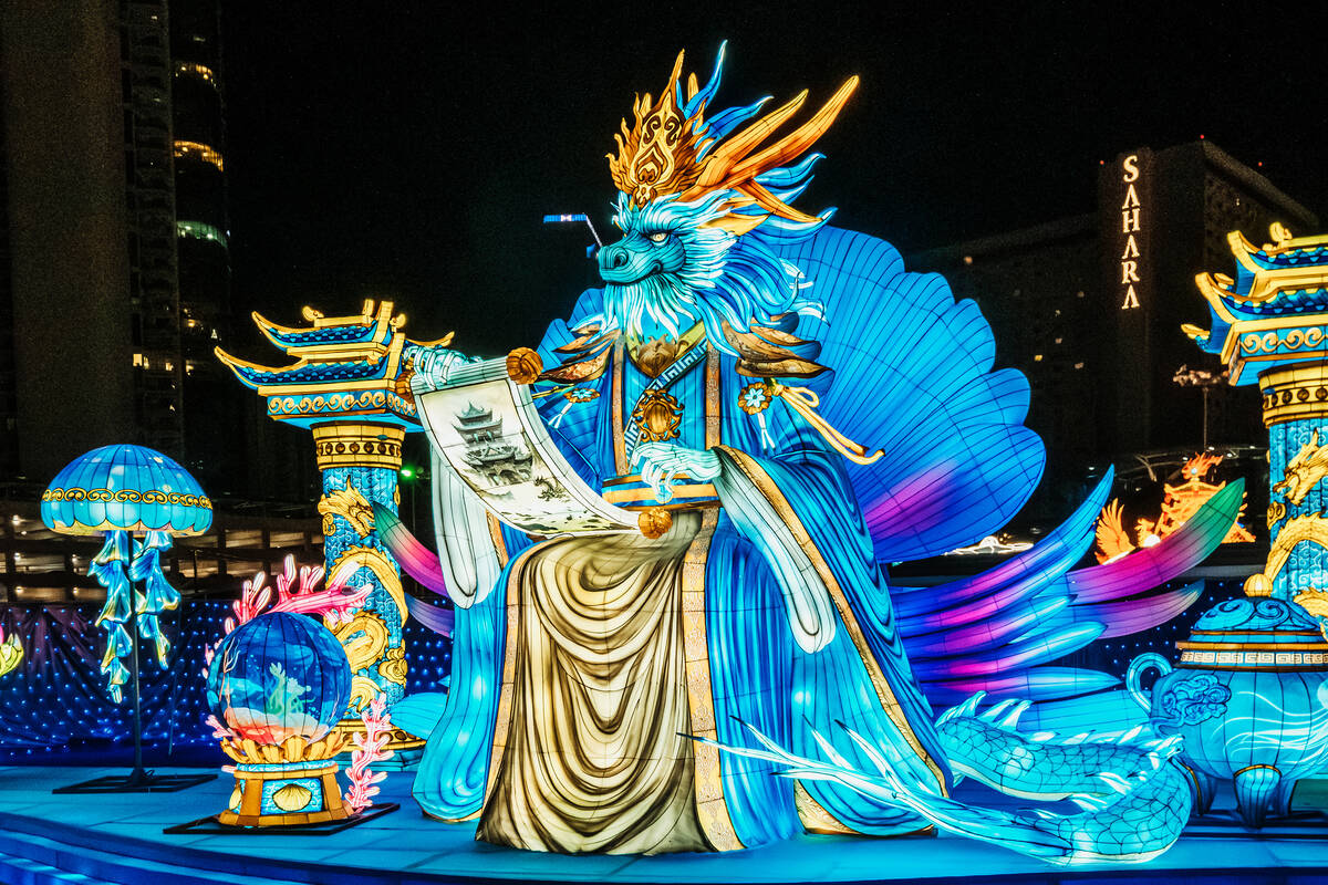 GlowFest's celebration of Lunar New Year runs through Feb. 22. (Eugene Dela Cruz)