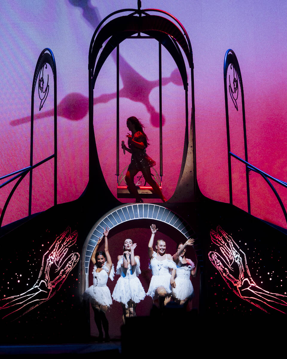 Laufey's set for her Coachella performances were created by SGPS Showrig of Las Vegas (Nicole Mago)