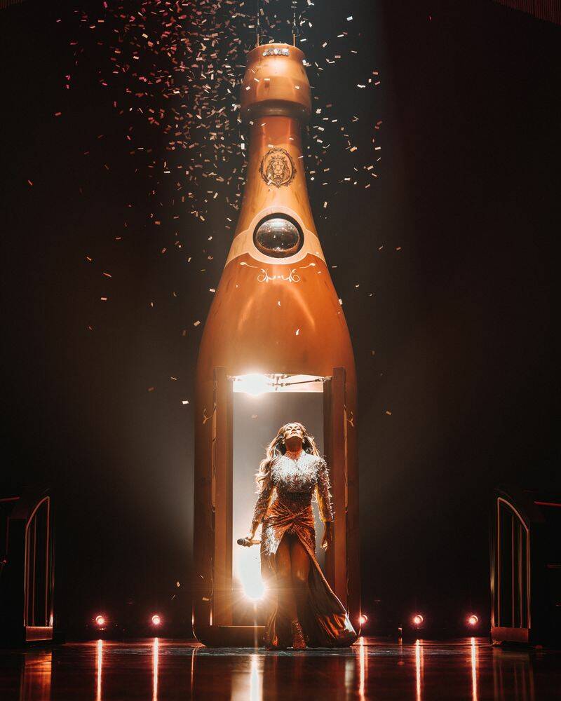 Jennifer Lopez's champagne-bottle stage piece was designed by SGPS Showrig of Las Vegas. (Aaron ...