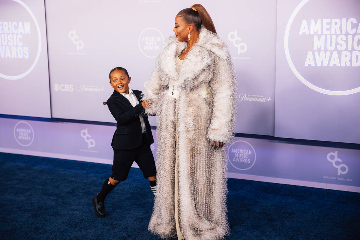 Queen Latifah on the American Music Awards red carpet at MGM Grand Garden Arena Monday, May 25, ...