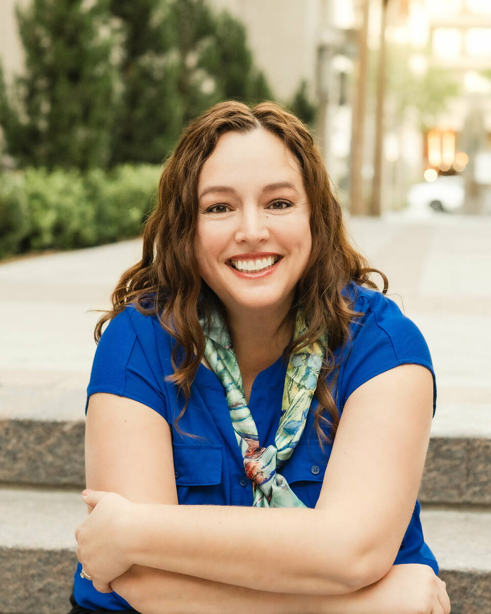 Las Vegas author Amanda Skenandore (Hazuki Photography)