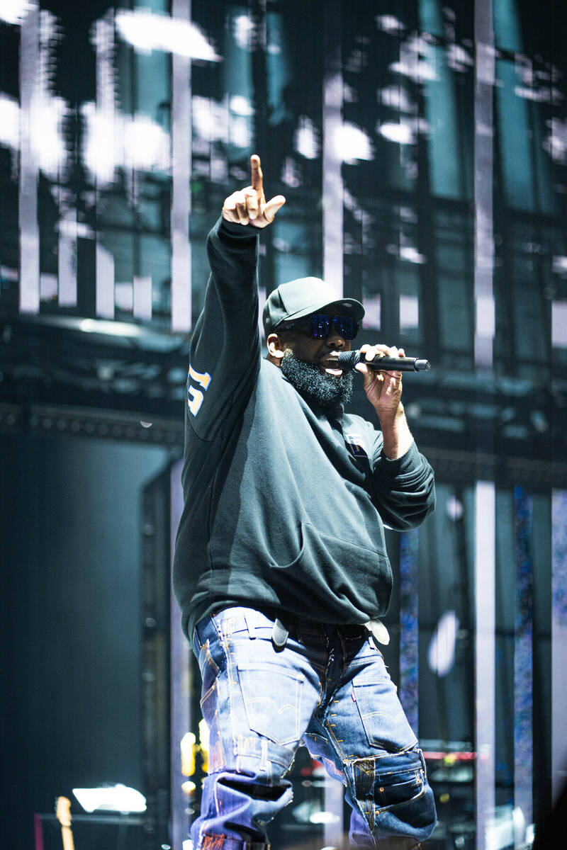 Raekwon of the Wu-Tang Clan (Live Nation)