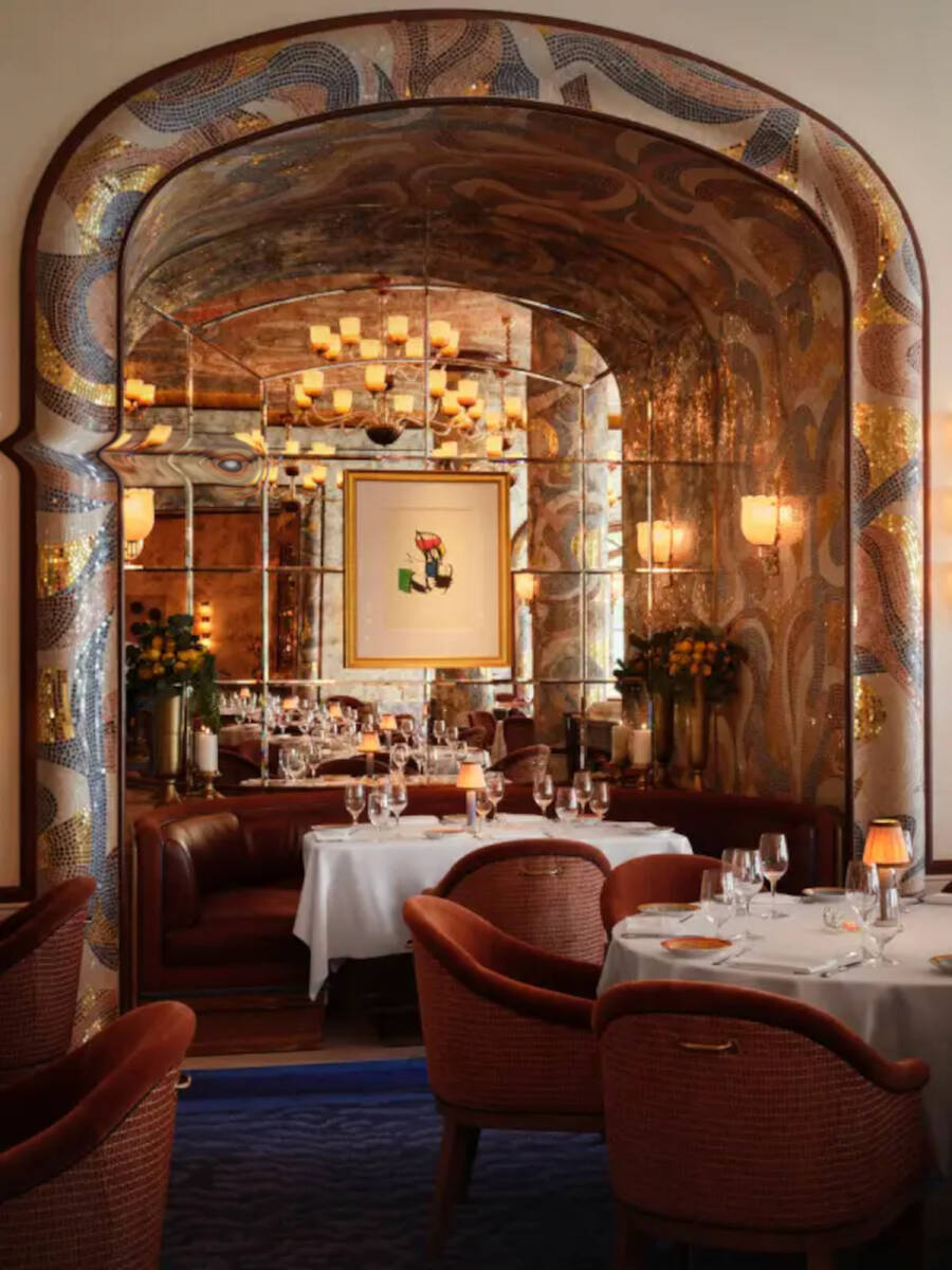 A banquette at Carbone Riviera at Bellagio on the Las Vegas Strip. (Doublas Friedman)